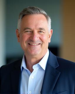 Portrait of Jan Novak, CEO of Dalnite Travels